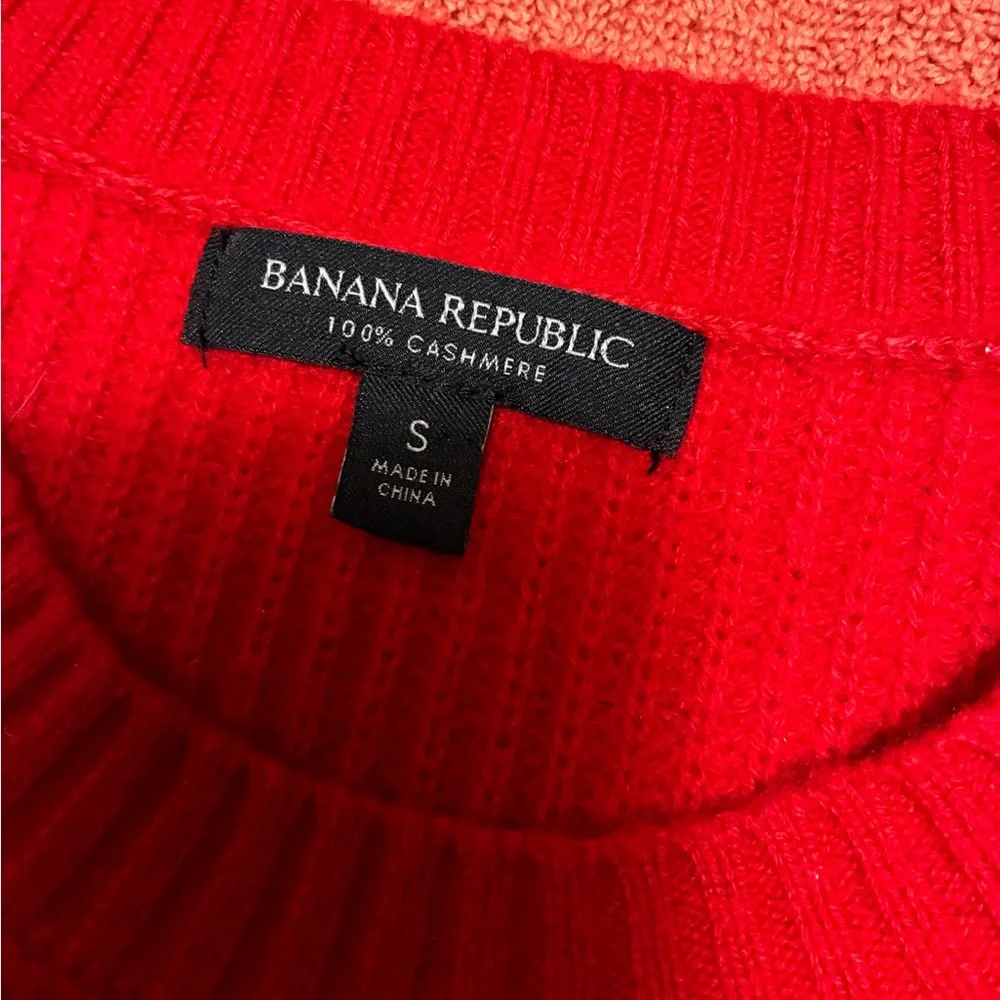 Banana Republic Women's Red Cashmere Sweater Size Small - Picture 2 of 5